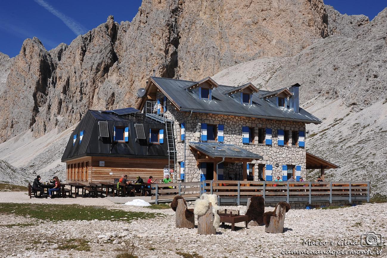 068 Rifugio Antermoia.jpg